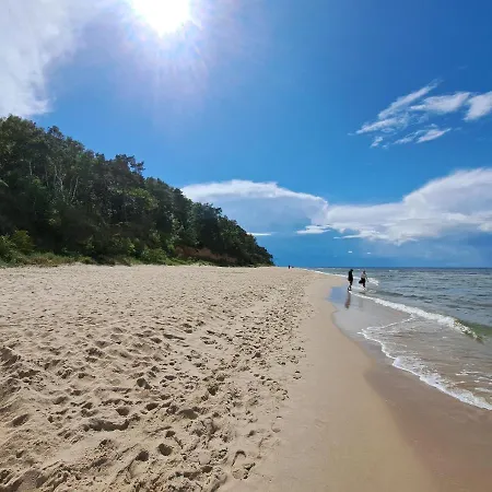 Bursztynowy Apartament Miedzywodzie 미에드지보드지